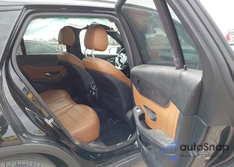 2020 Mercedes-Benz Glc 300 z USA, uszkodzony, nr VIN WDC0G8DB7LF733843